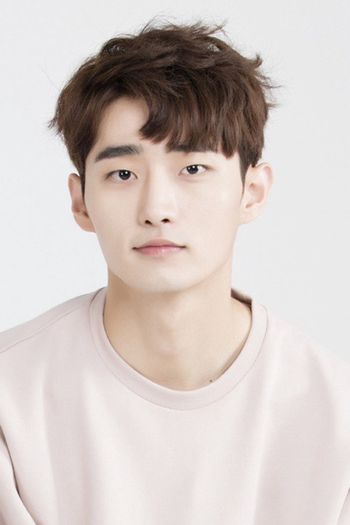 Shin Kang-Woo